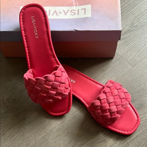 Pink Woven Slide Sandals with Intricate Design - Picture 3 of 4